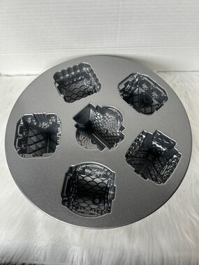 Nordic Ware Mini Cake or Muffin Pan - Cozy Cottages